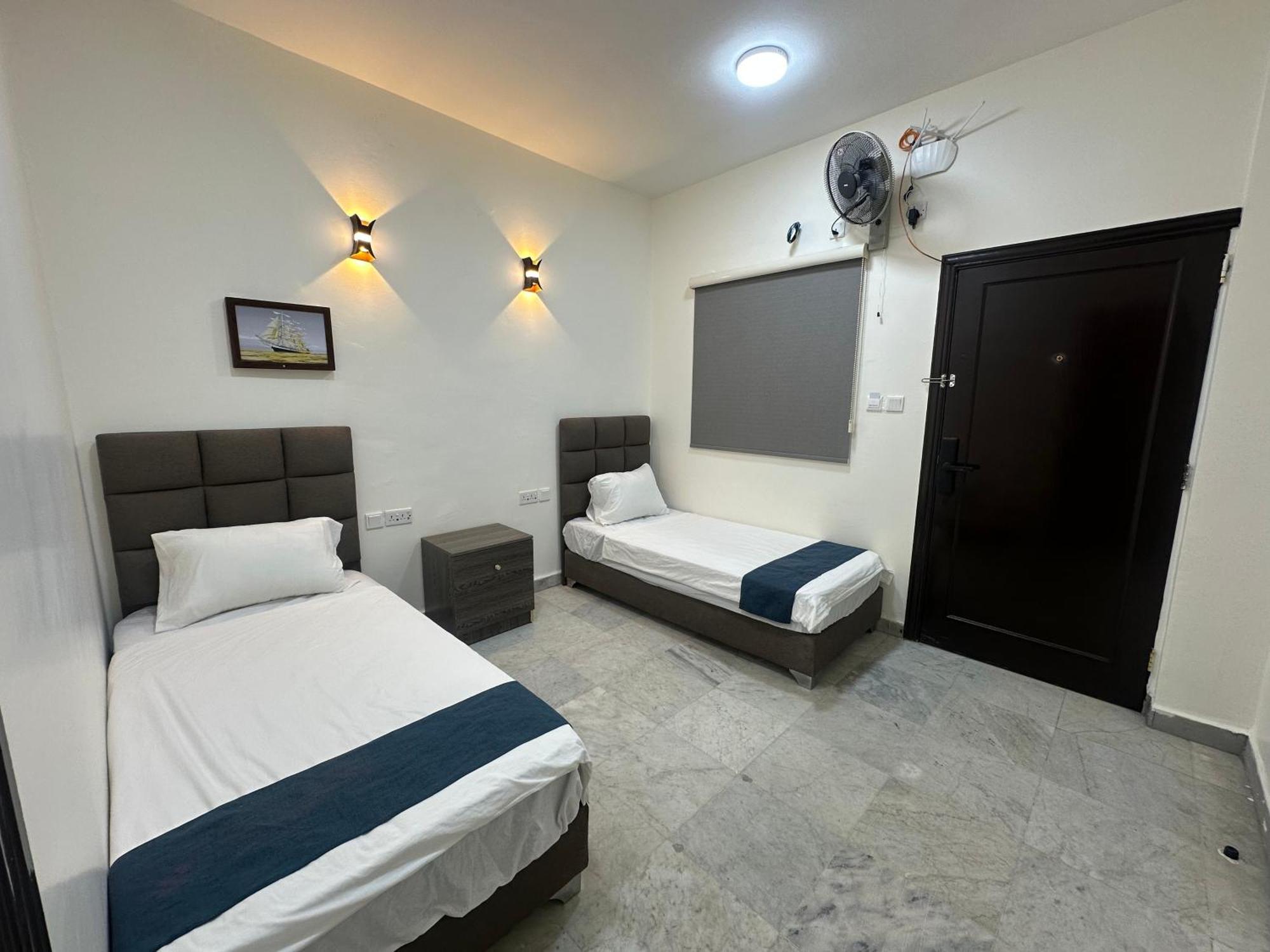 Relax House For Studio Rooms Apartment Aqaba Ngoại thất bức ảnh